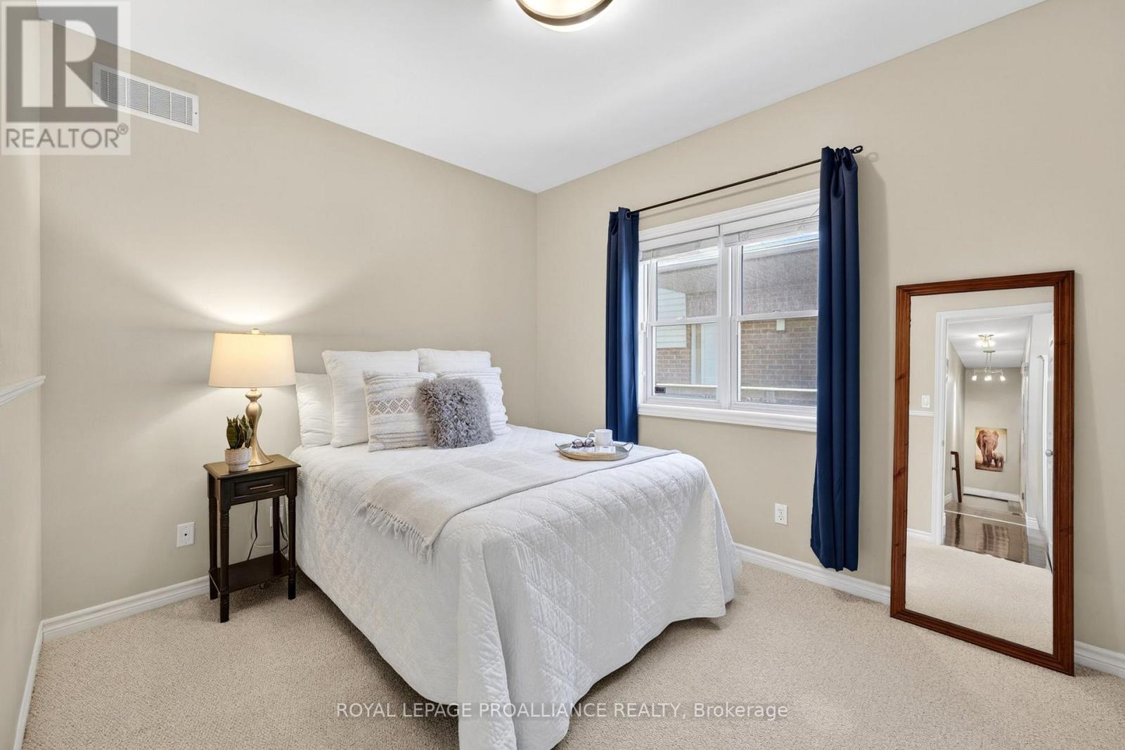 27 Gavey Street, Belleville, Ontario  K8N 0M1 - Photo 16 - X12983068