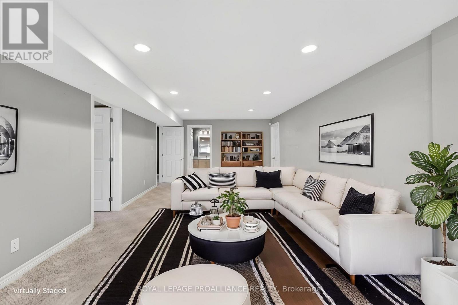 27 Gavey Street, Belleville, Ontario  K8N 0M1 - Photo 21 - X12983068