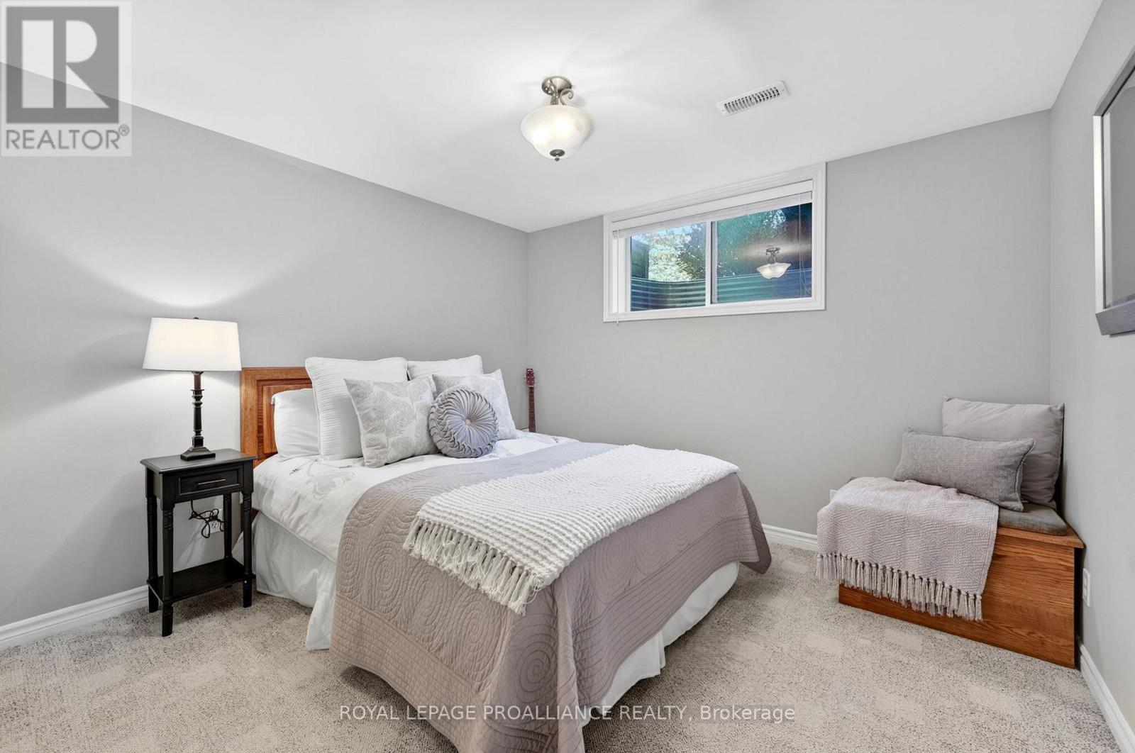 27 Gavey Street, Belleville, Ontario  K8N 0M1 - Photo 22 - X12983068