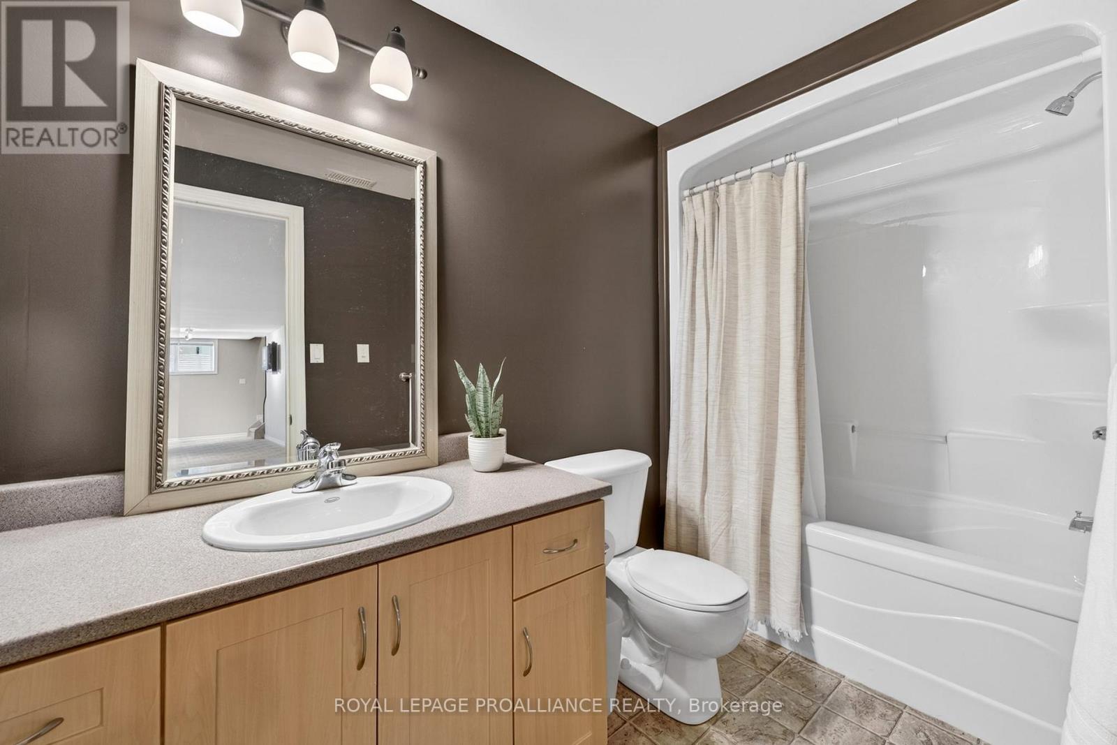 27 Gavey Street, Belleville, Ontario  K8N 0M1 - Photo 26 - X12983068