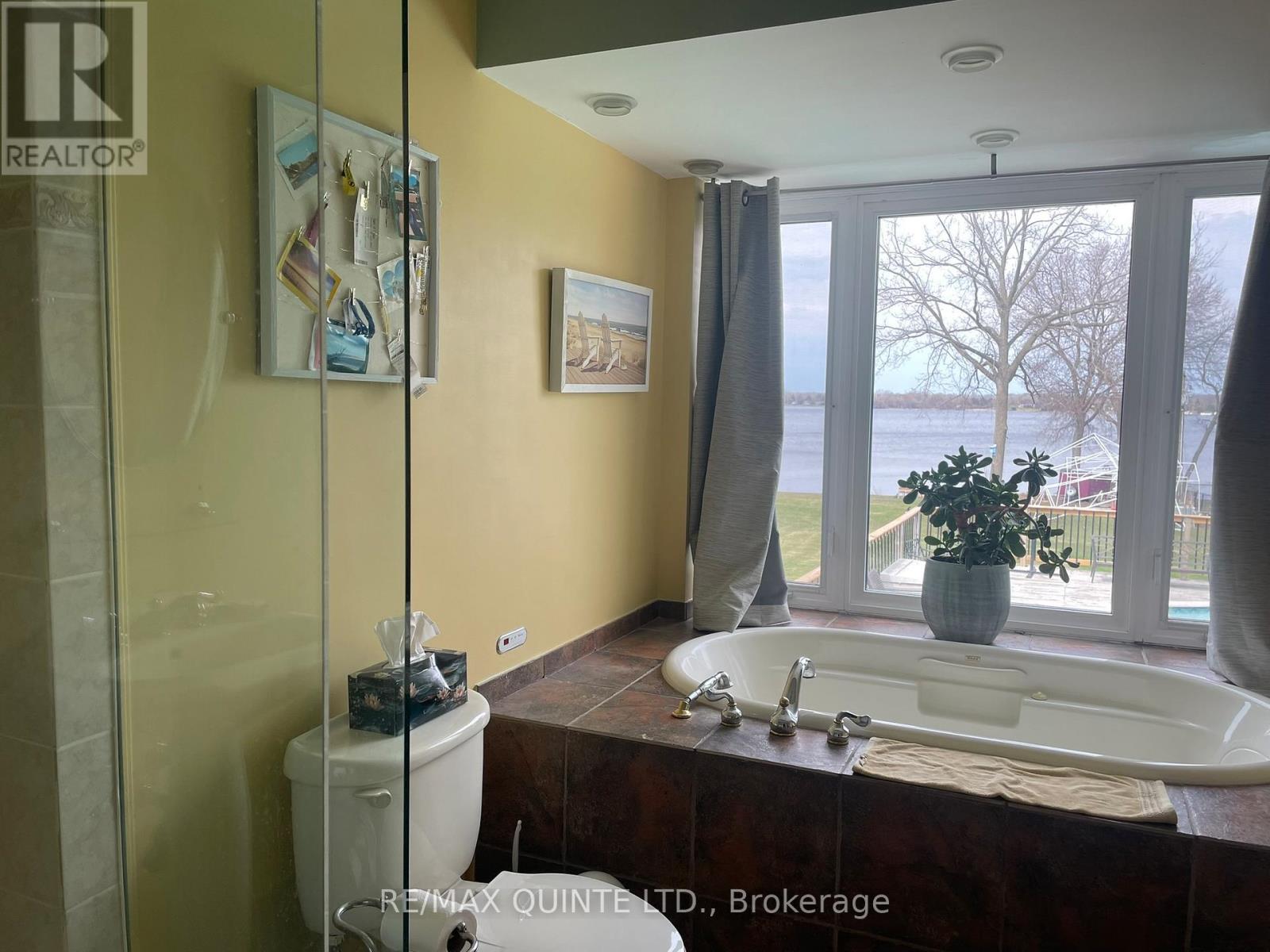 1752 County Road 3, Prince Edward County (Ameliasburg Ward), Ontario  K0K 1A0 - Photo 10 - X12983244