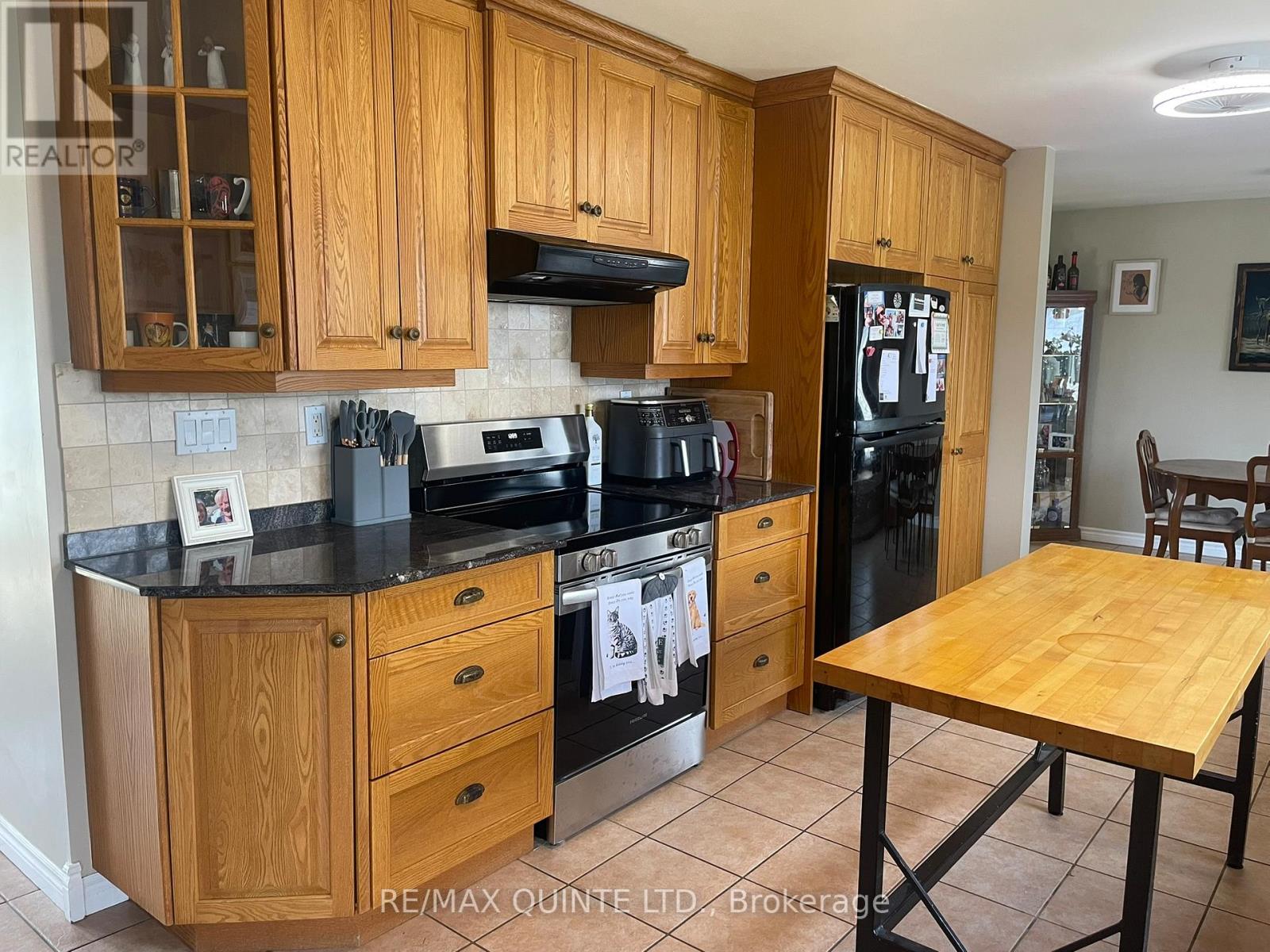 1752 County Road 3, Prince Edward County (Ameliasburg Ward), Ontario  K0K 1A0 - Photo 6 - X12983244