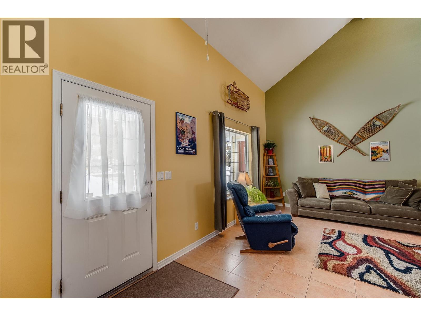 661 C Avenue, Kaslo, British Columbia  V0G 1M0 - Photo 12 - 10377055