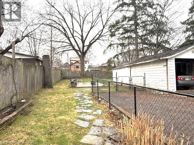 838 Moore Street, Cambridge, Ontario  N3H 3B8 - Photo 33 - 40812317