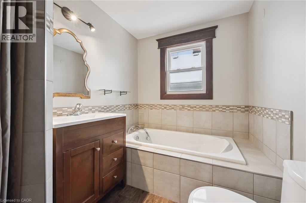 838 Moore Street, Cambridge, Ontario  N3H 3B8 - Photo 26 - 40812317