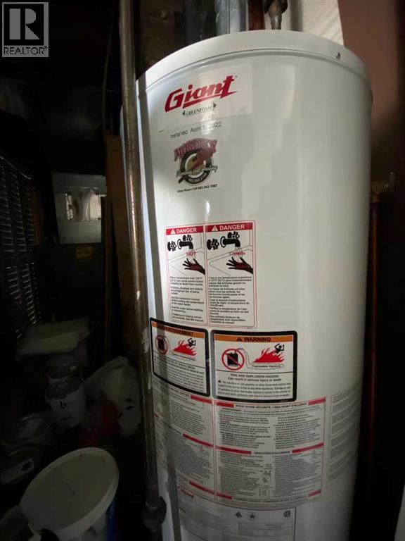 1809 129 Street, Blairmore, Alberta  T0K 0E0 - Photo 31 - A2299536