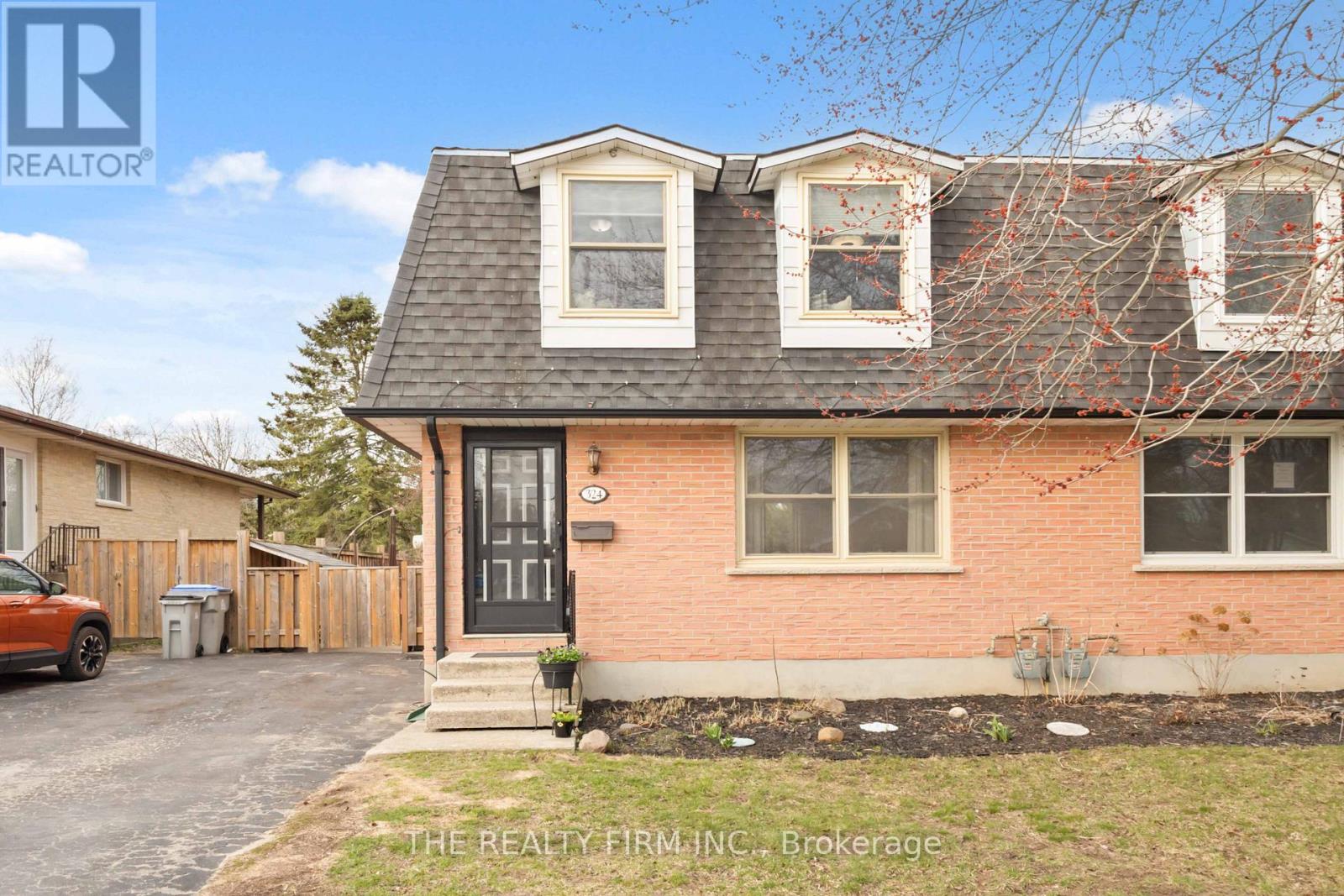 324 Oak Avenue, Strathroy-Caradoc, Ontario  N7G 3T2 - Photo 2 - X12983142