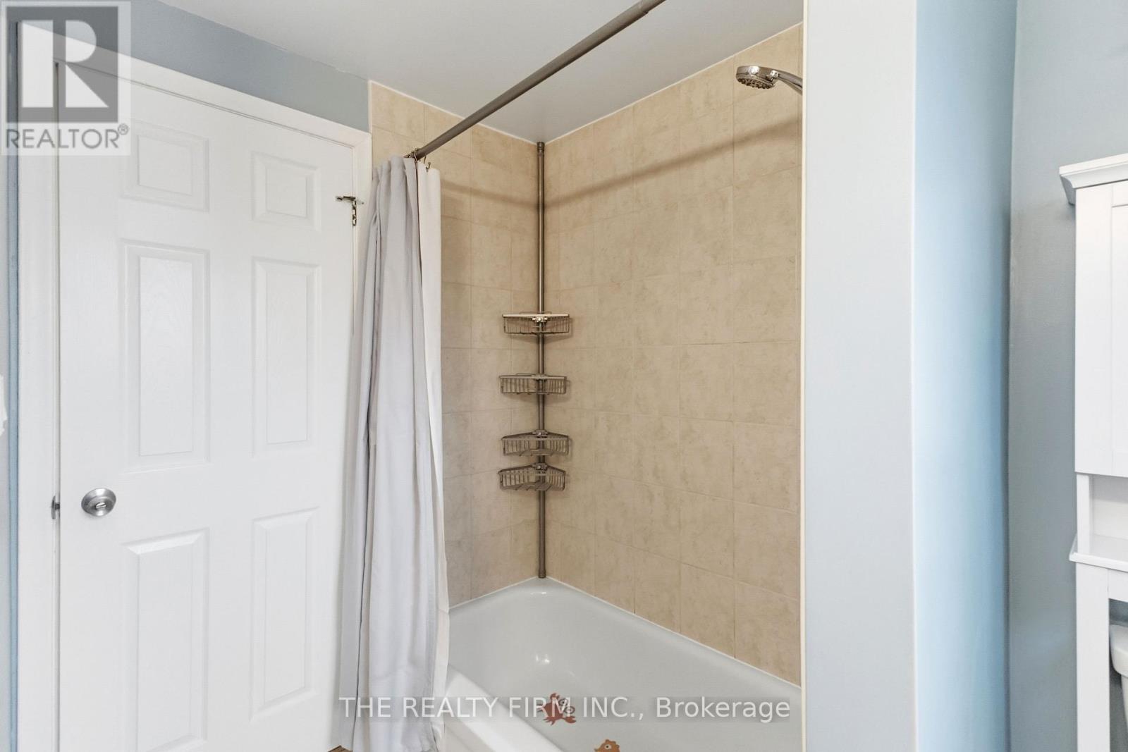 324 Oak Avenue, Strathroy-Caradoc, Ontario  N7G 3T2 - Photo 22 - X12983142