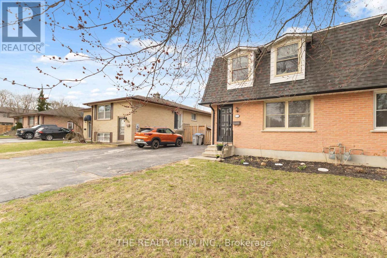 324 Oak Avenue, Strathroy-Caradoc, Ontario  N7G 3T2 - Photo 3 - X12983142