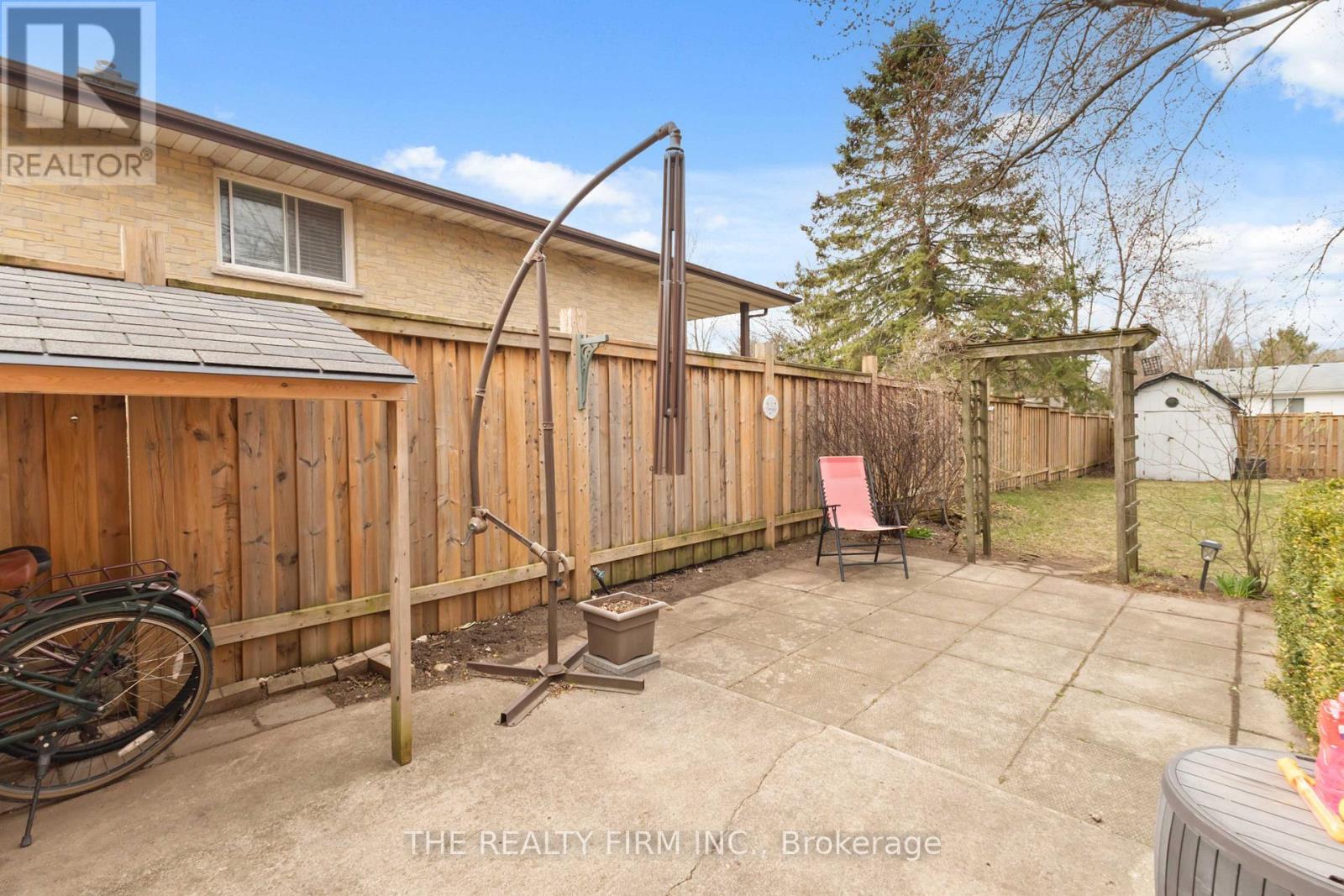 324 Oak Avenue, Strathroy-Caradoc, Ontario  N7G 3T2 - Photo 36 - X12983142