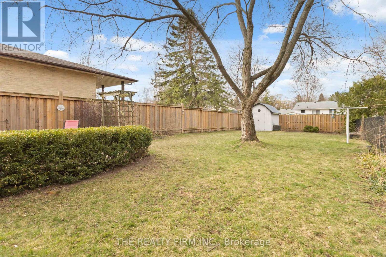 324 Oak Avenue, Strathroy-Caradoc, Ontario  N7G 3T2 - Photo 39 - X12983142