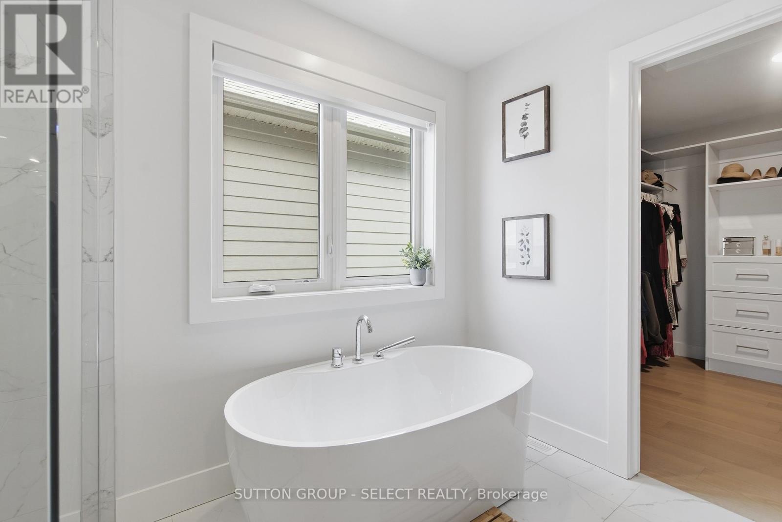 1886 Fountain Grass Drive, London South, Ontario  N6K 0K7 - Photo 24 - X12983280