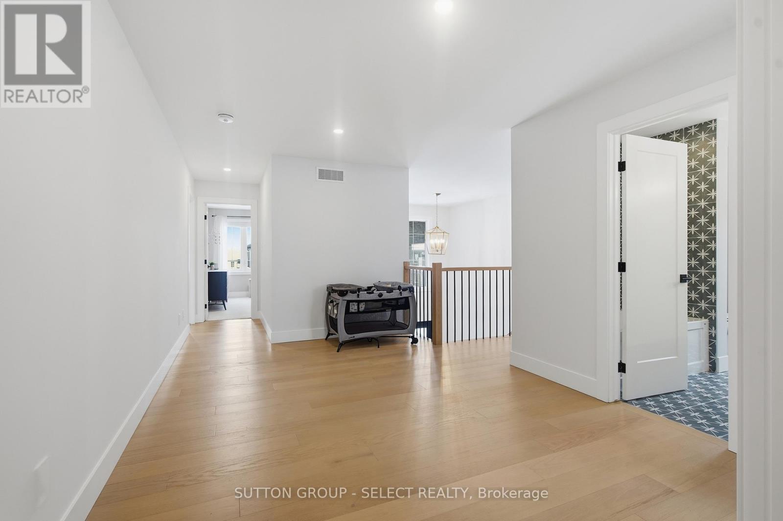 1886 Fountain Grass Drive, London South, Ontario  N6K 0K7 - Photo 35 - X12983280