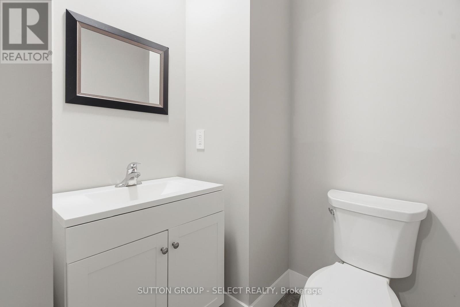 1886 Fountain Grass Drive, London South, Ontario  N6K 0K7 - Photo 41 - X12983280