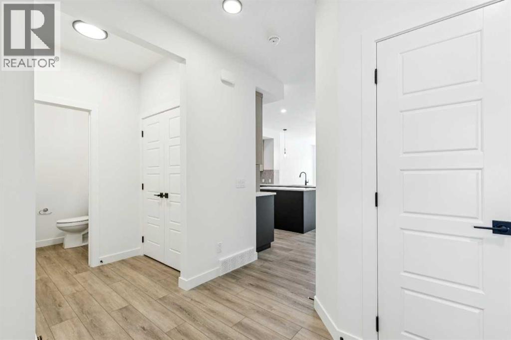 112 Amblefield Grove NW, Calgary, Alberta  T3P 2L4 - Photo 6 - A2288950