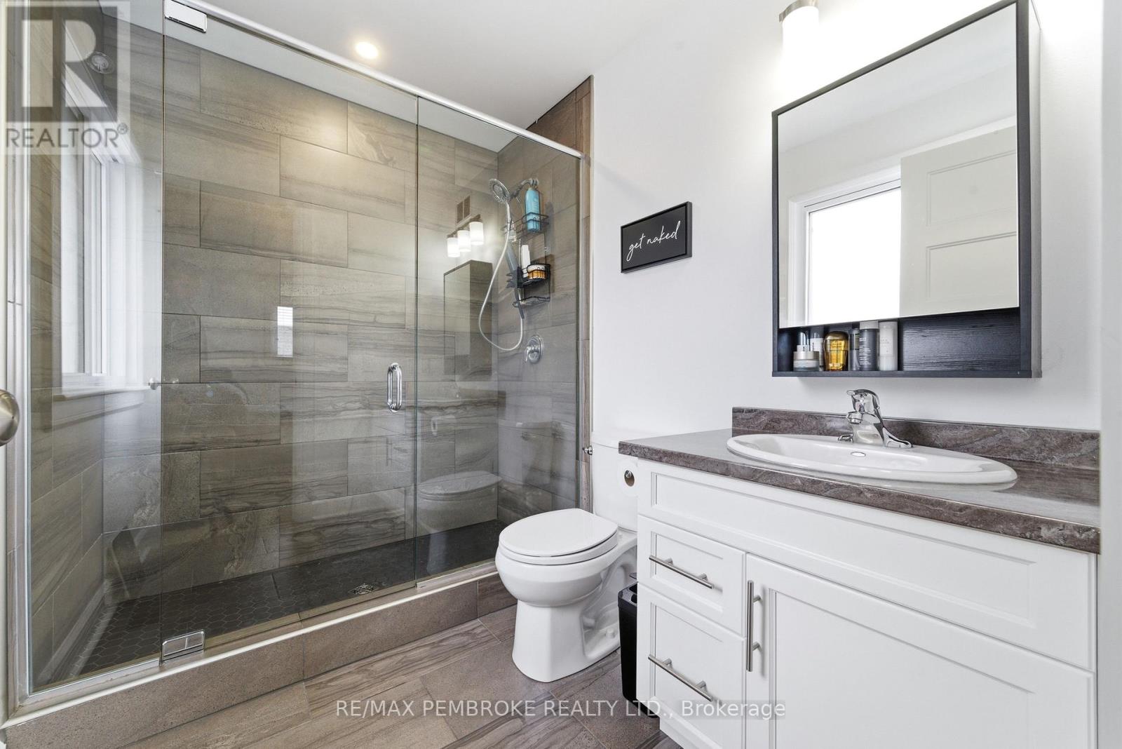 20 Liam Street, Petawawa, Ontario  K8H 0C2 - Photo 23 - X12983096