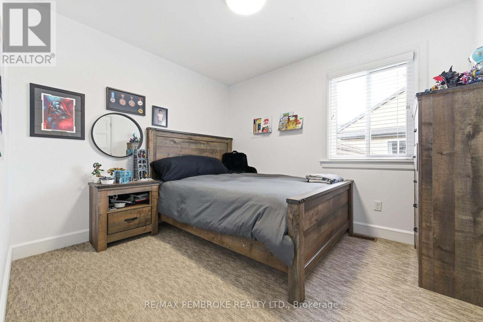 20 Liam Street, Petawawa, Ontario  K8H 0C2 - Photo 24 - X12983096