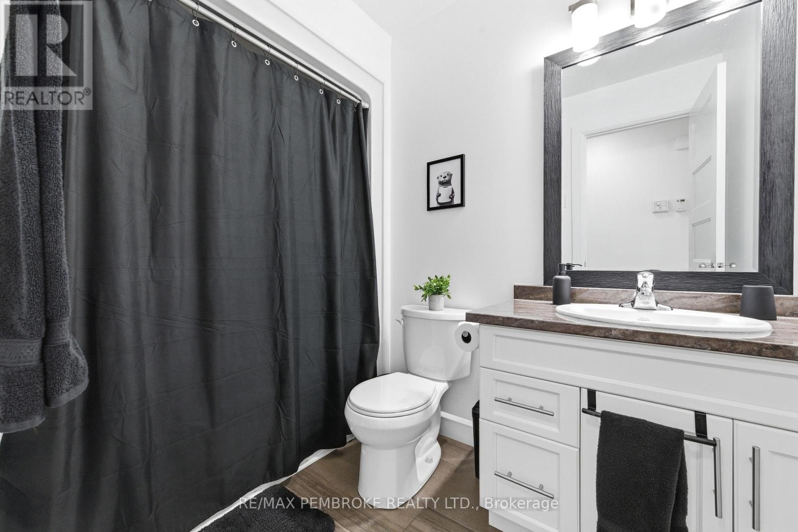 20 Liam Street, Petawawa, Ontario  K8H 0C2 - Photo 28 - X12983096