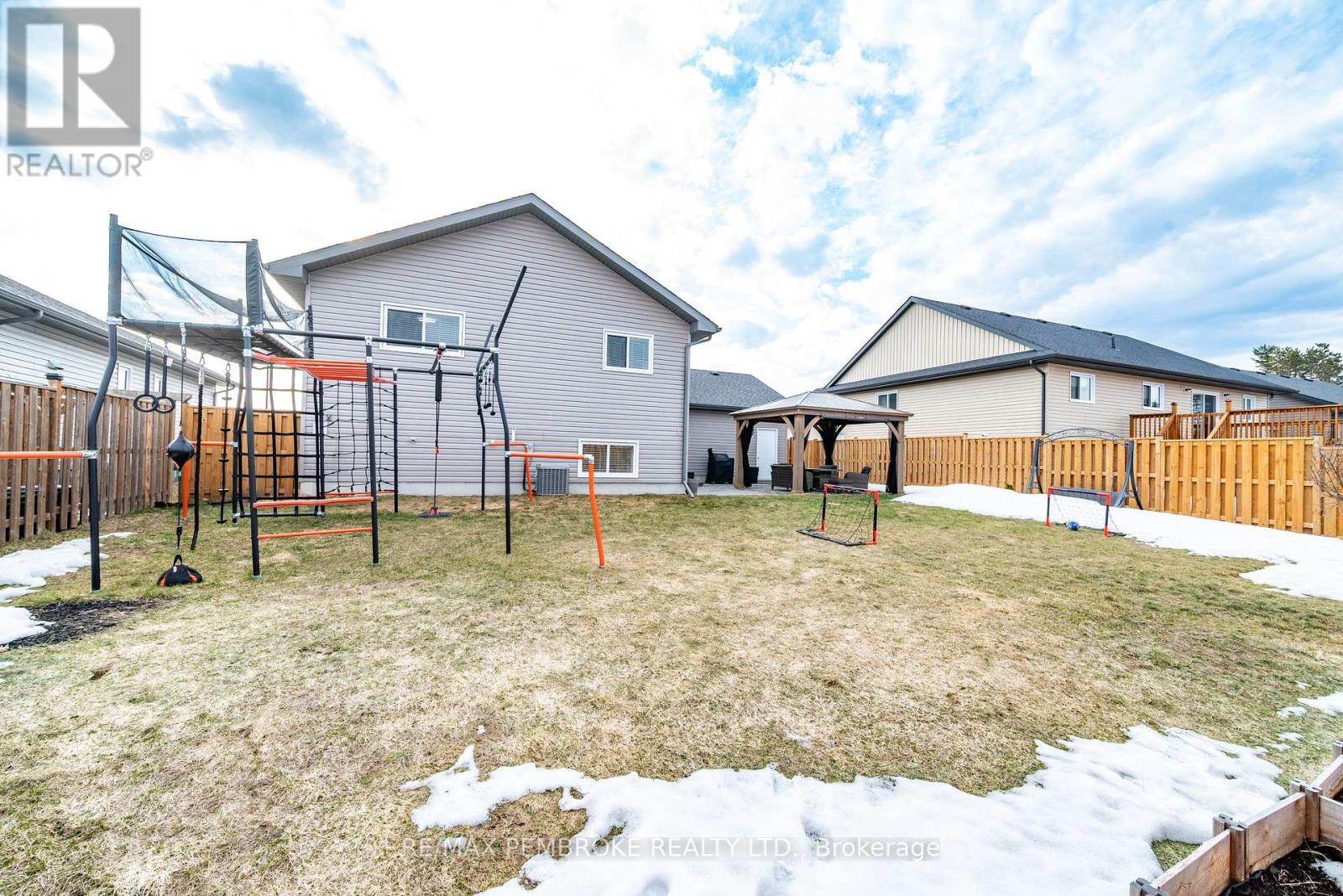 20 Liam Street, Petawawa, Ontario  K8H 0C2 - Photo 42 - X12983096