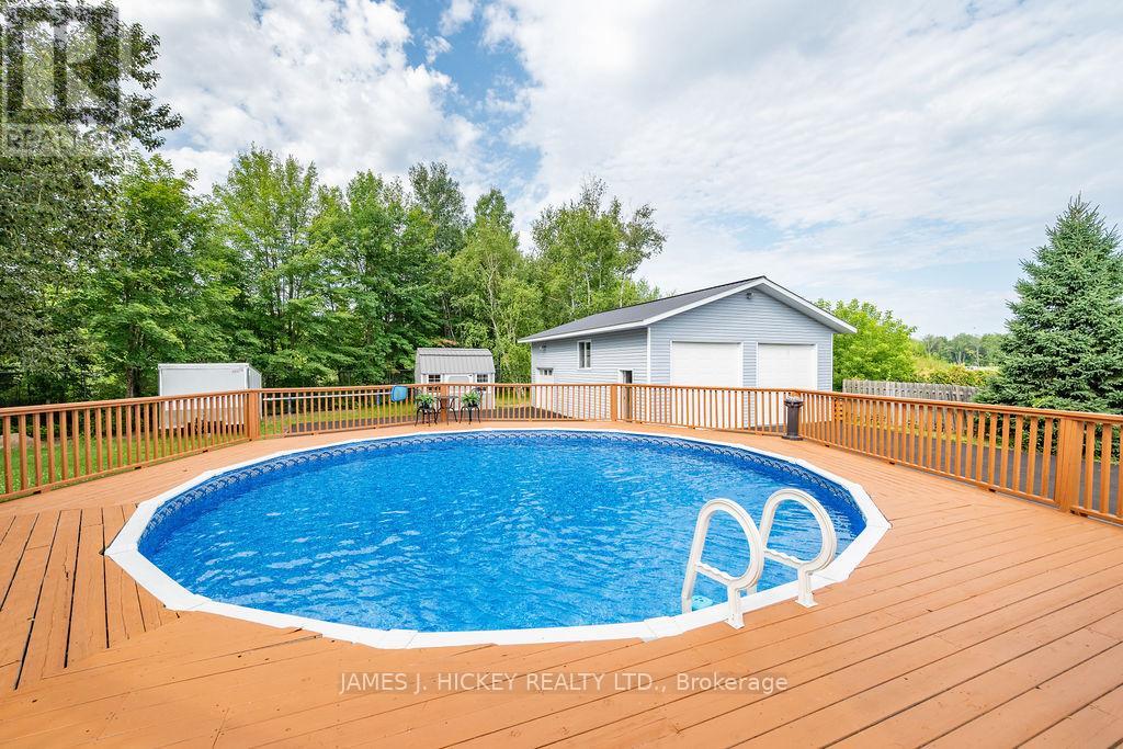 1108 Boundary Road, Pembroke, Ontario  K8A 7X1 - Photo 5 - X12983232