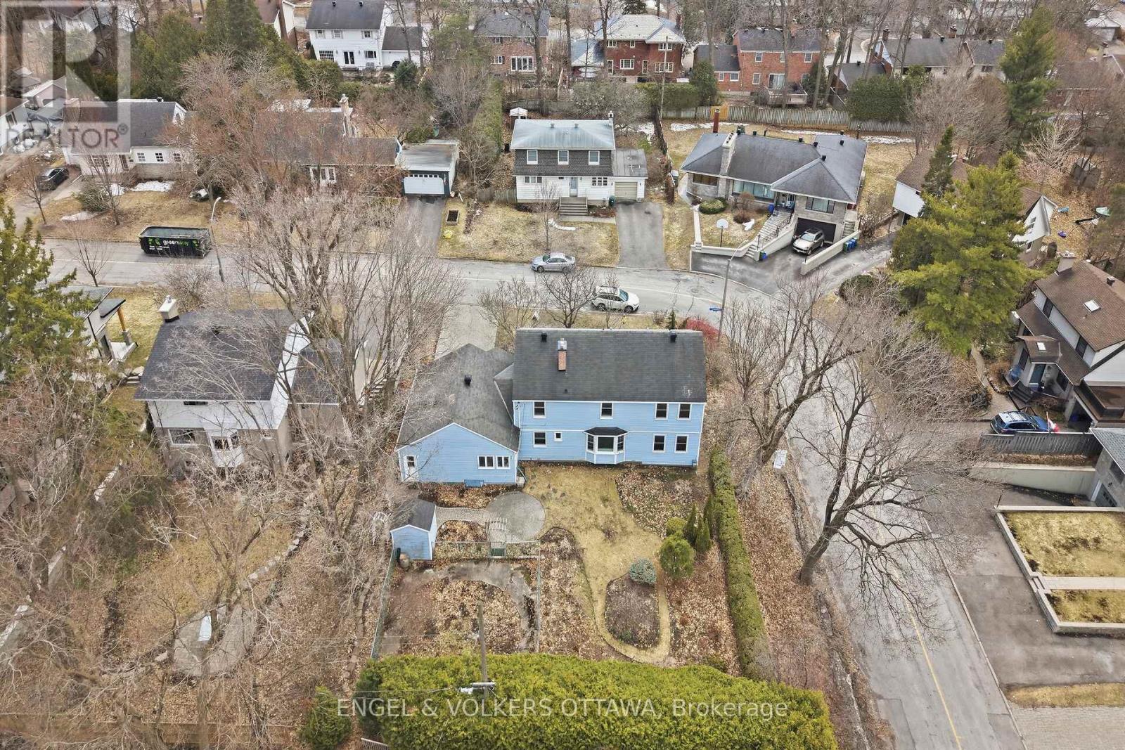 193 Cunningham Avenue S, Ottawa, Ontario K1H 6A7 - Photo 4 - X12983014