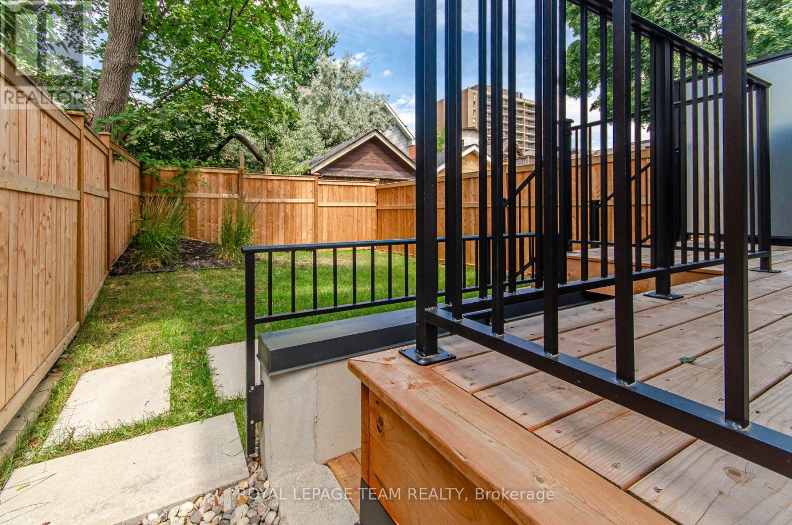 B - 13 Fifth Avenue, Ottawa, Ontario  K1S 2M2 - Photo 31 - X12983266