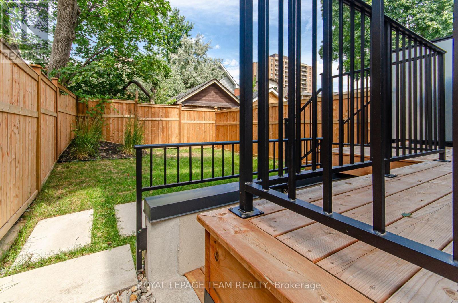 B - 13 Fifth Avenue, Ottawa, Ontario  K1S 2M2 - Photo 32 - X12983266