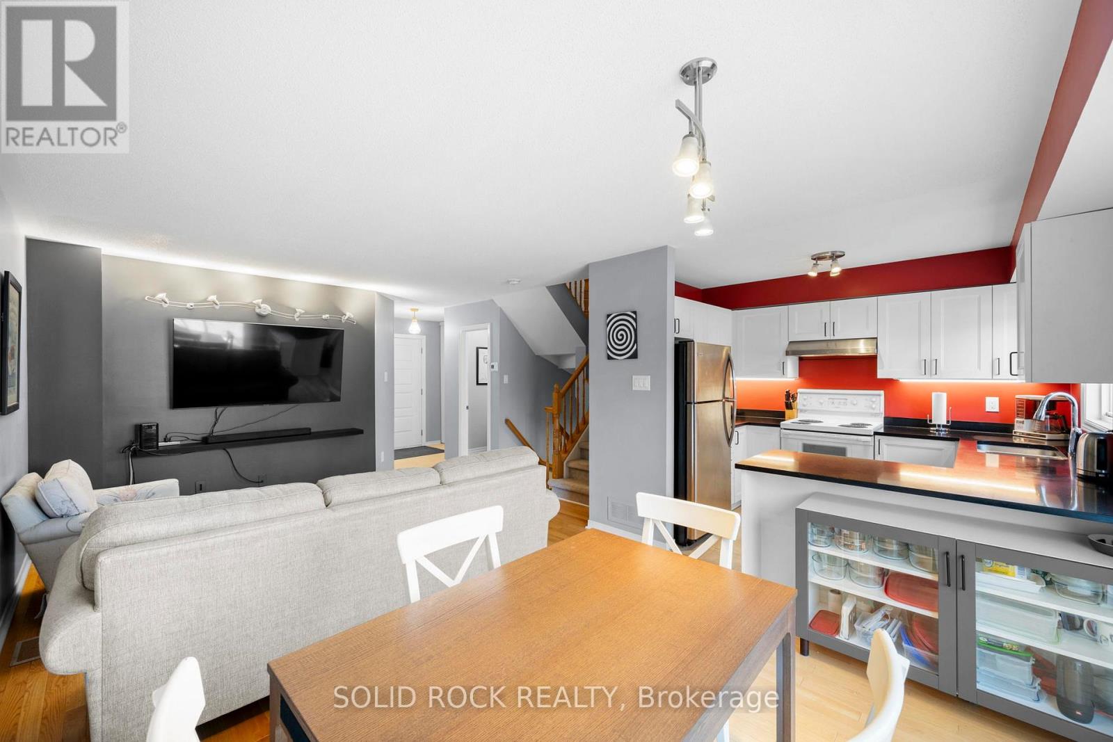 77 Markland Crescent, Ottawa, Ontario  K2G 5Z6 - Photo 15 - X12983268