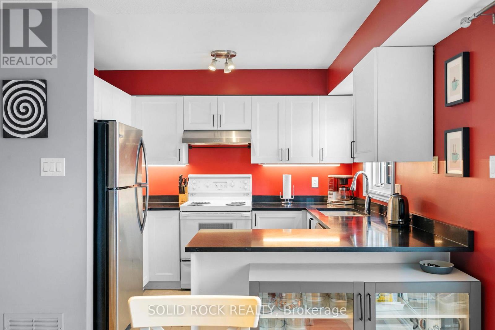 77 Markland Crescent, Ottawa, Ontario  K2G 5Z6 - Photo 16 - X12983268