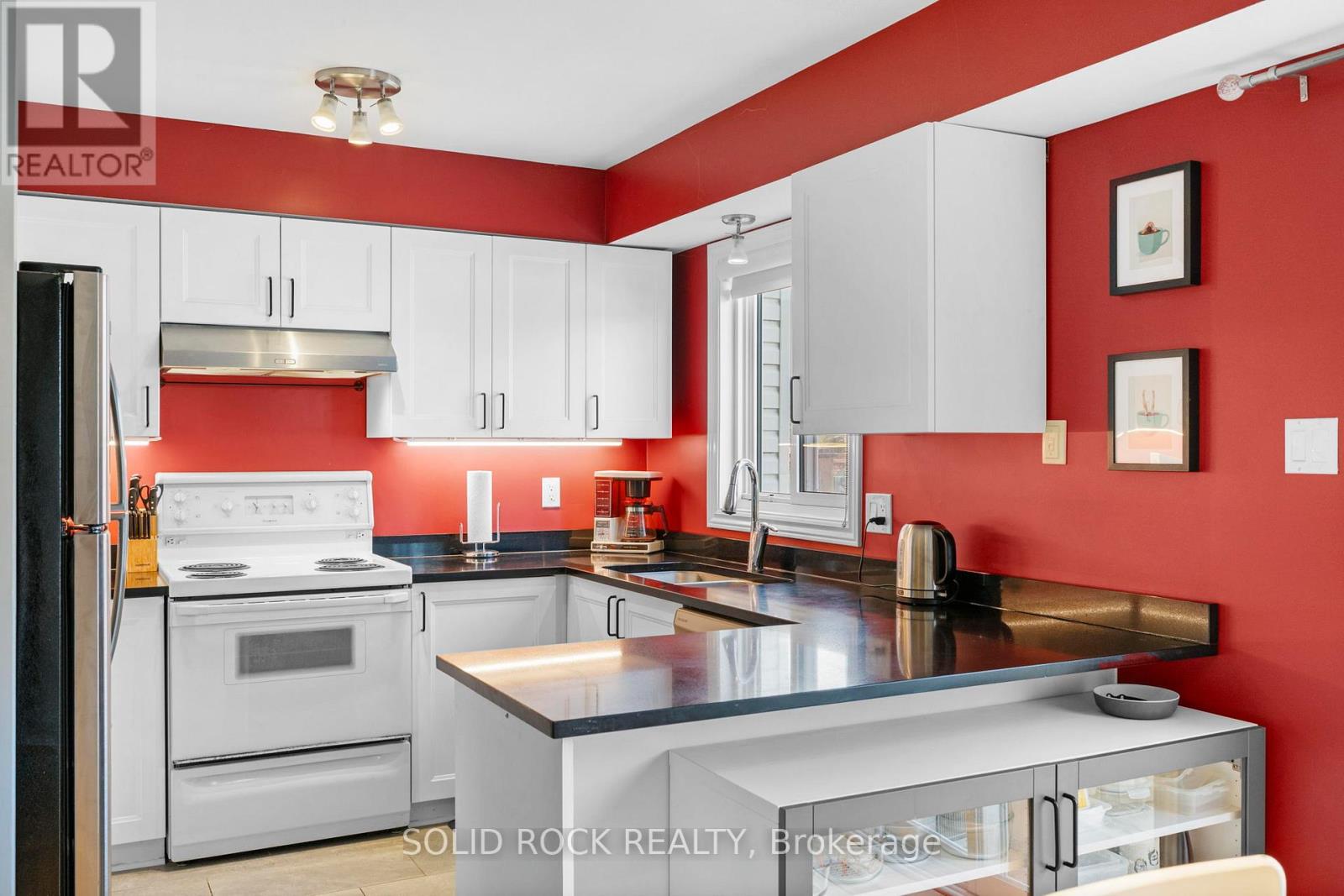 77 Markland Crescent, Ottawa, Ontario  K2G 5Z6 - Photo 17 - X12983268