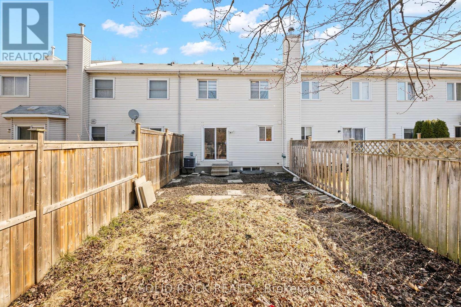77 Markland Crescent, Ottawa, Ontario  K2G 5Z6 - Photo 39 - X12983268