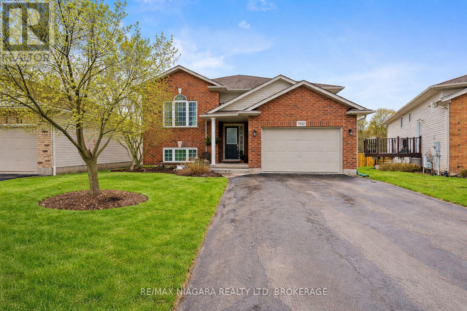 7852 CHARNWOOD AVENUE, Niagara Falls, Ontario