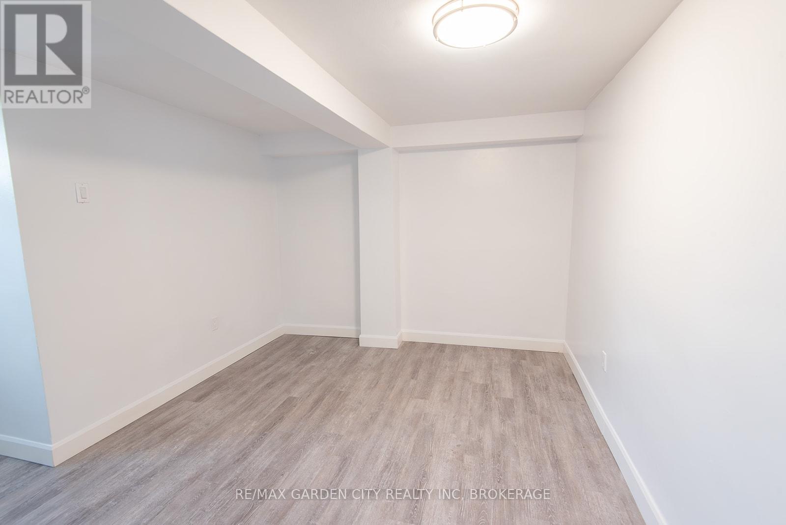 99 Beatrice Street, Welland, Ontario  L3B 2Z2 - Photo 11 - X12983216