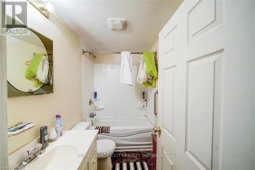 99 Beatrice Street, Welland, Ontario  L3B 2Z2 - Photo 18 - X12983216