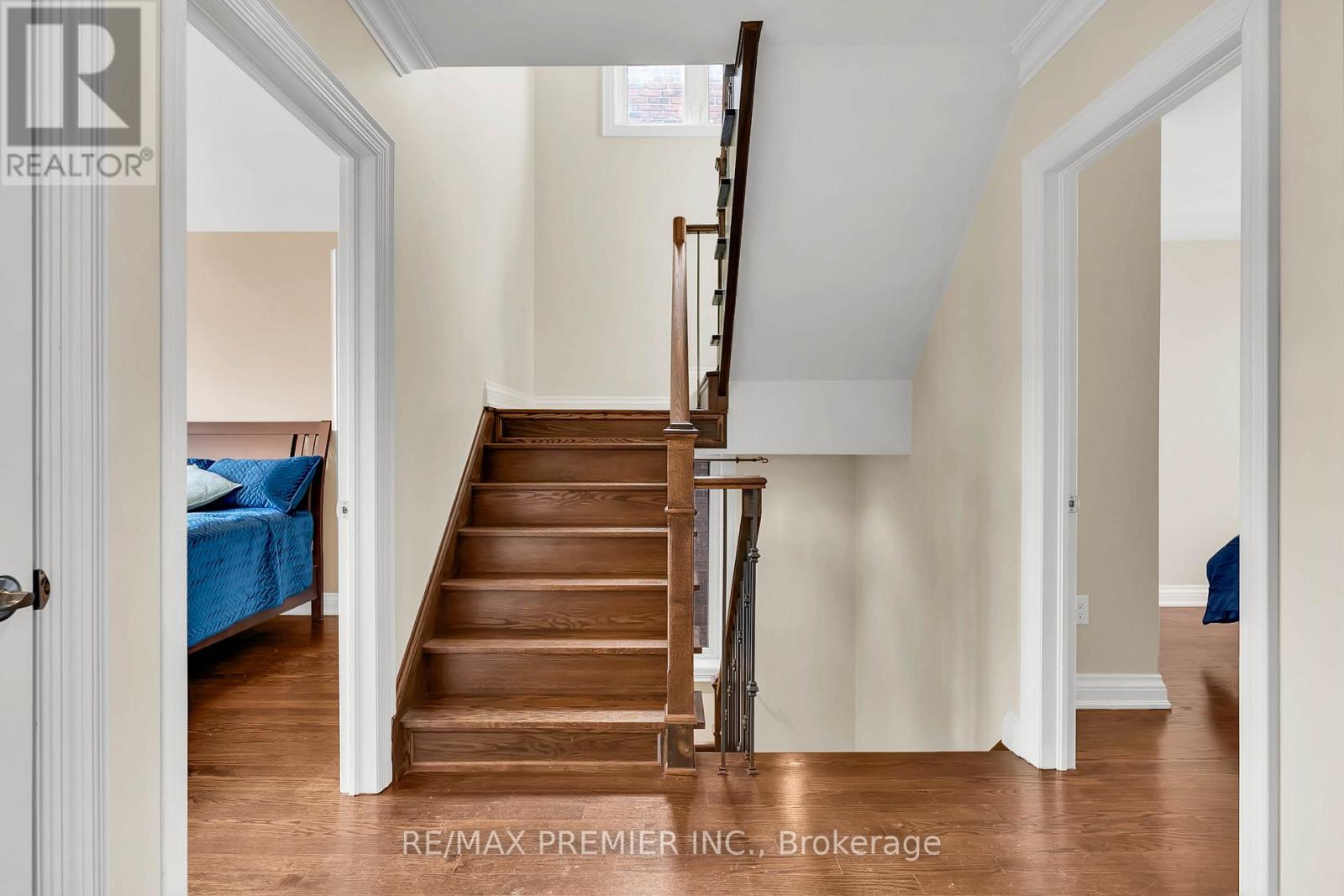 215 Grace Street, Toronto, Ontario  M6G 3A7 - Photo 17 - C12971848