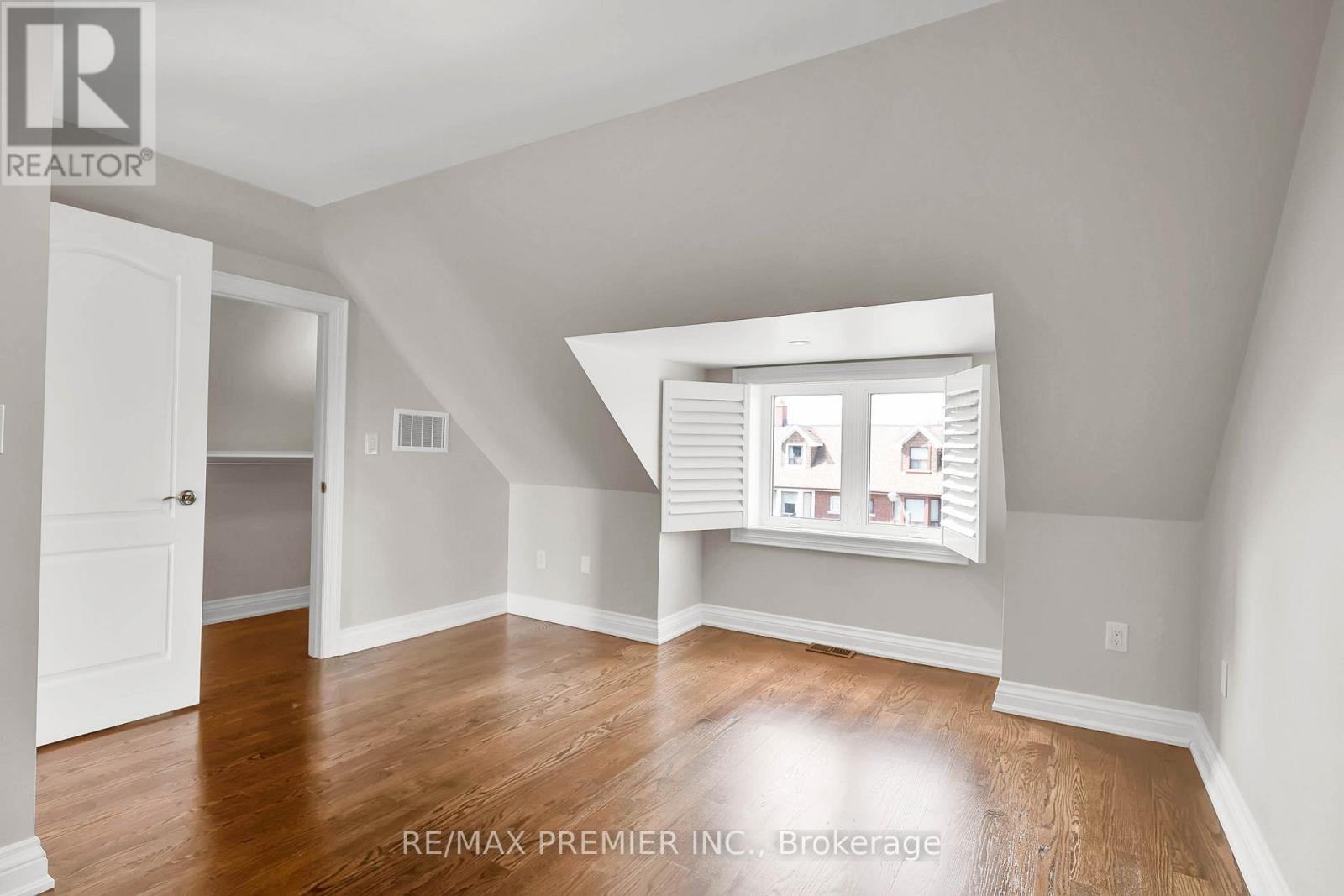 215 Grace Street, Toronto, Ontario  M6G 3A7 - Photo 28 - C12971848