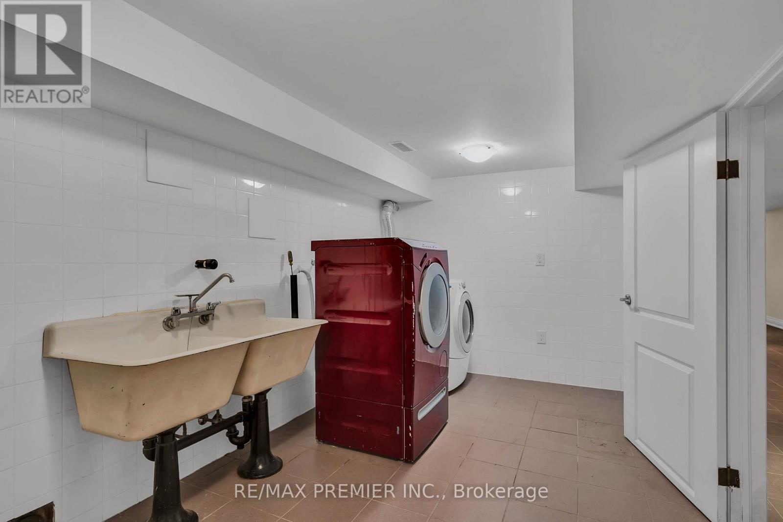 215 Grace Street, Toronto, Ontario  M6G 3A7 - Photo 38 - C12971848