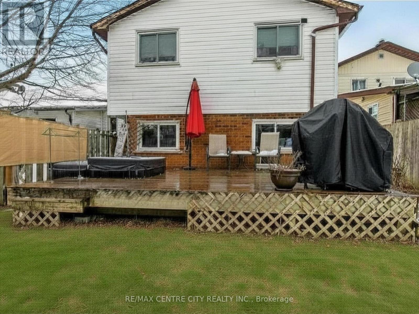 186 Centre Street, St. Thomas, Ontario  N5R 3A4 - Photo 26 - X12761786