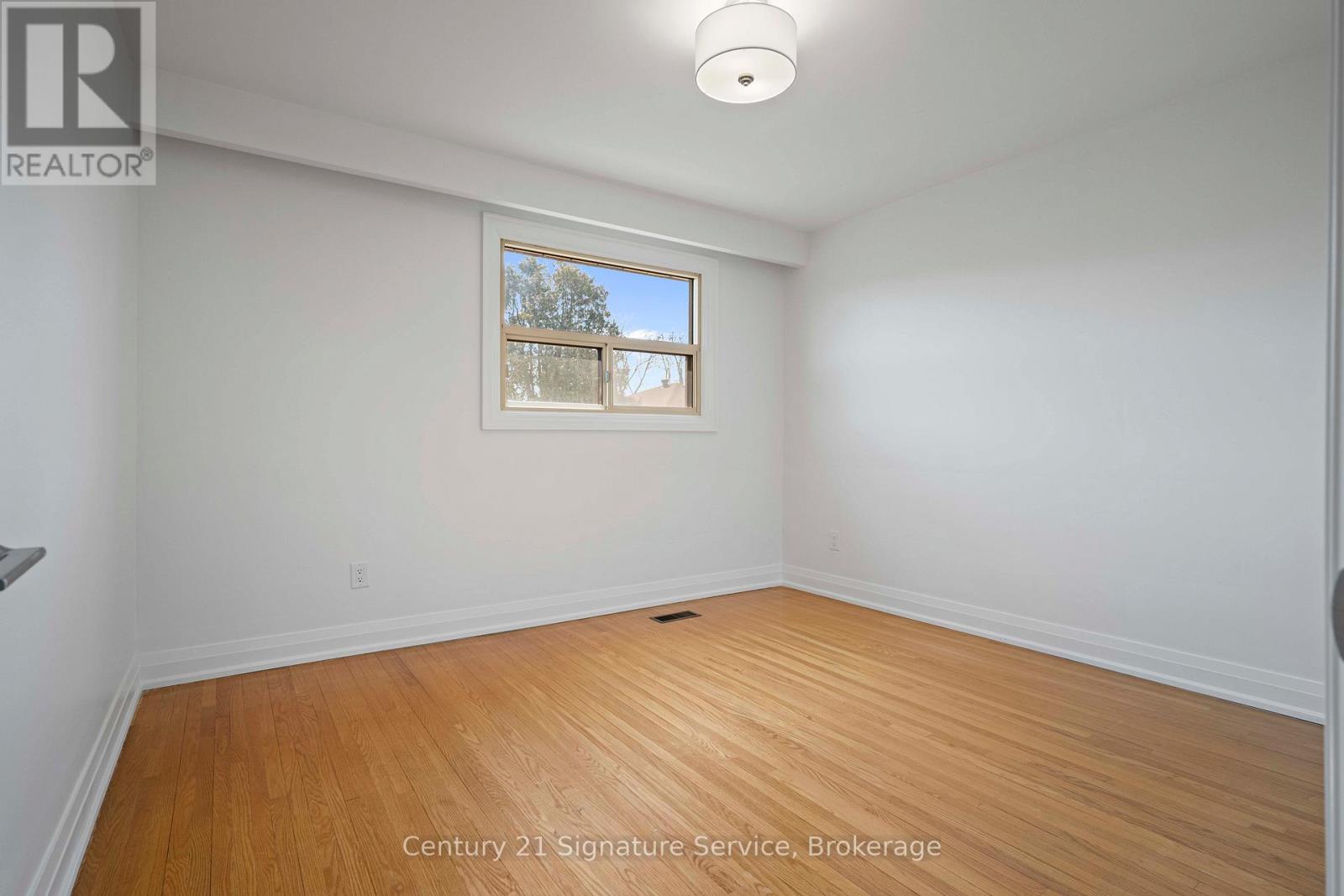 2362 Denise Road, Mississauga, Ontario  L4X 1J4 - Photo 17 - W12981388