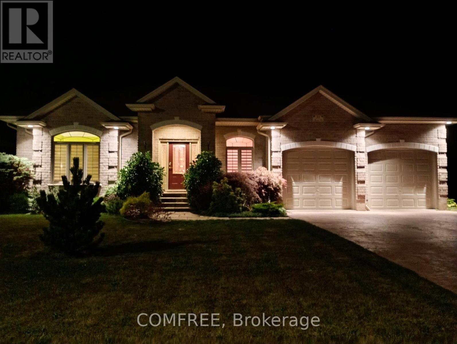 35 Tanya Drive, Southwest Middlesex, Ontario  N0L 1M0 - Photo 32 - X12940524