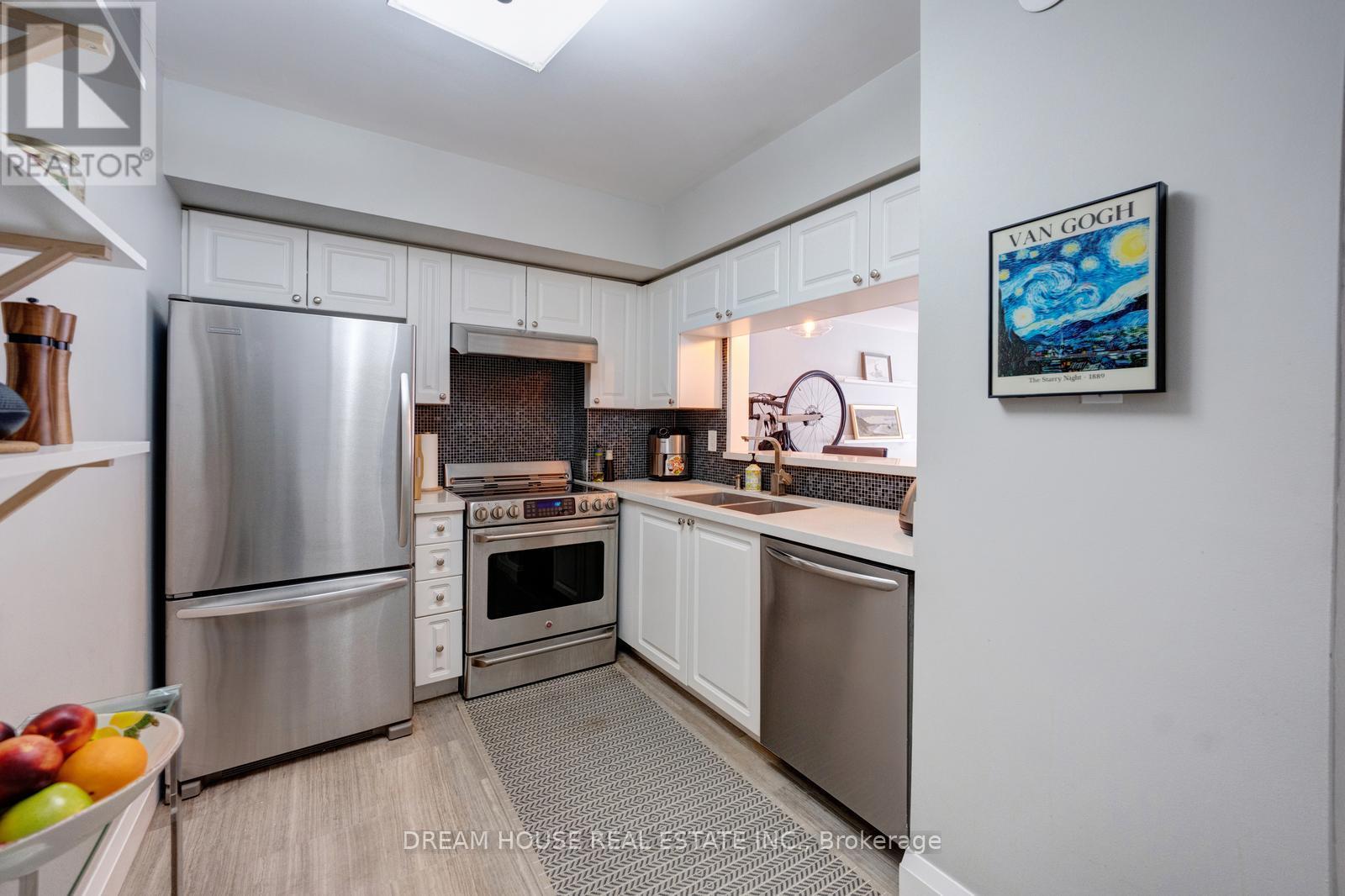 1008 - 5 Everson Drive, Toronto, Ontario M2N 7C3 - Photo 12 - C12983218