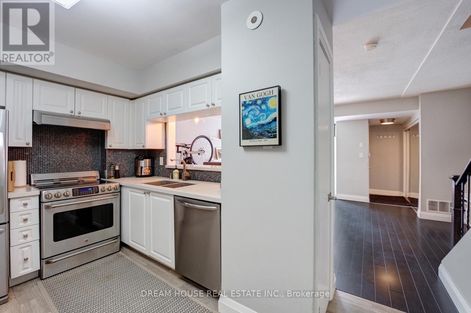 1008 - 5 Everson Drive, Toronto, Ontario M2N 7C3 - Photo 13 - C12983218