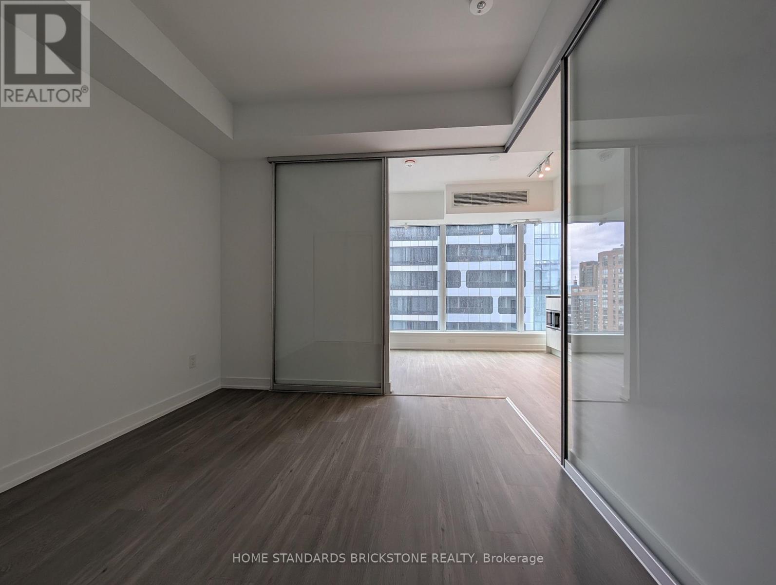 2505 - 8 Wellesley Street W, Toronto, Ontario  M4Y 0J5 - Photo 10 - C12983222
