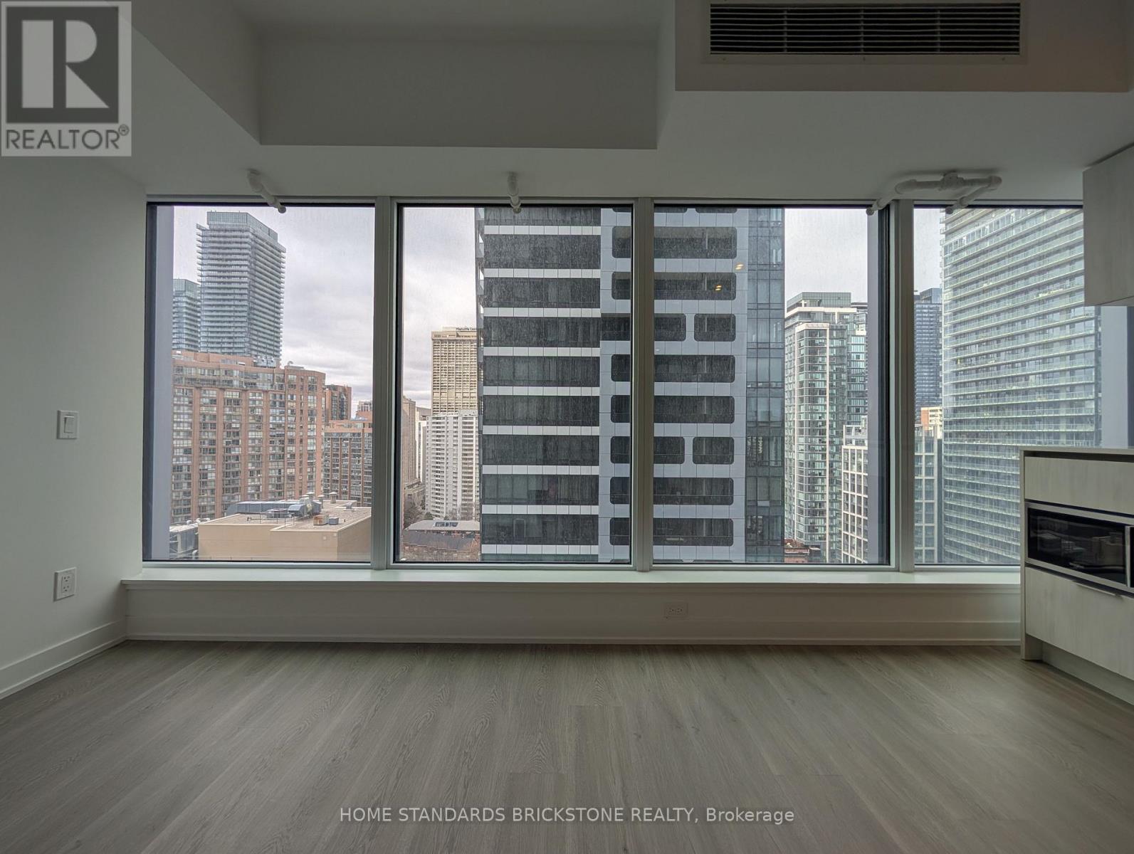 2505 - 8 Wellesley Street W, Toronto, Ontario  M4Y 0J5 - Photo 5 - C12983222