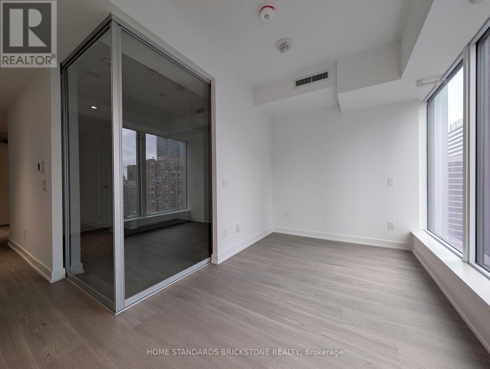 2505 - 8 Wellesley Street W, Toronto, Ontario  M4Y 0J5 - Photo 7 - C12983222