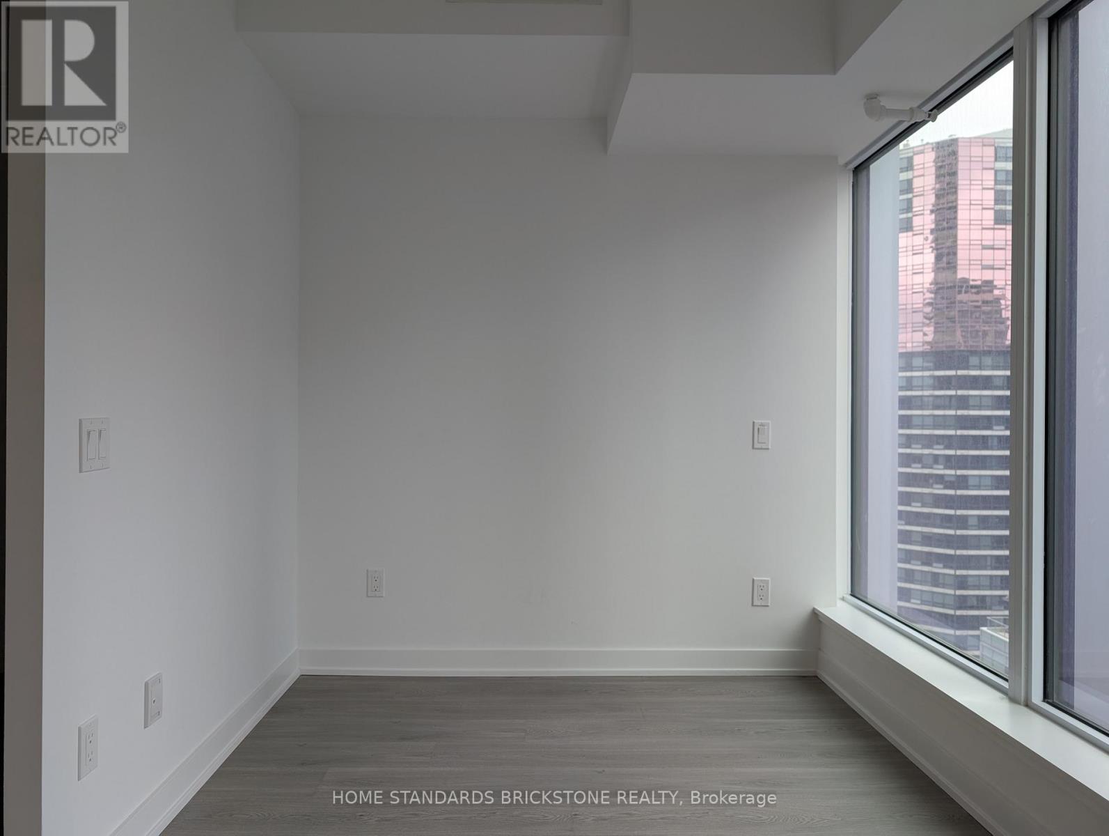 2505 - 8 Wellesley Street W, Toronto, Ontario  M4Y 0J5 - Photo 8 - C12983222