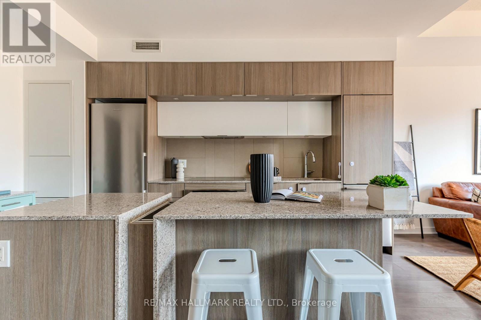 126 St David Street, Toronto, Ontario  M5A 0C2 - Photo 13 - C12983236