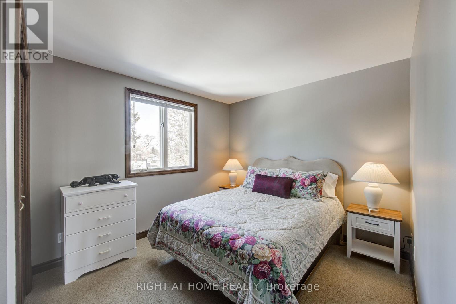 114 Cowan Crescent, London South, Ontario  N6C 2V7 - Photo 31 - X12843550