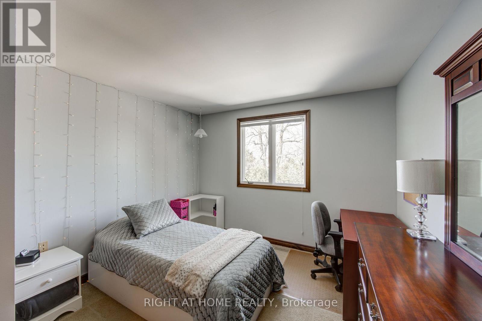 114 Cowan Crescent, London South, Ontario  N6C 2V7 - Photo 30 - X12843550