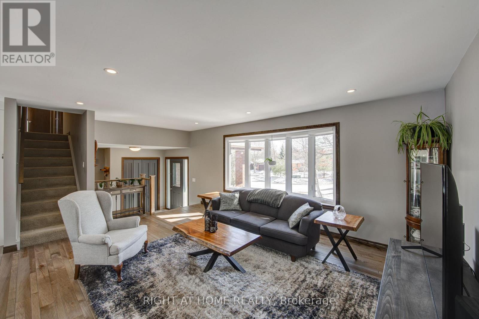 114 Cowan Crescent, London South, Ontario  N6C 2V7 - Photo 17 - X12843550